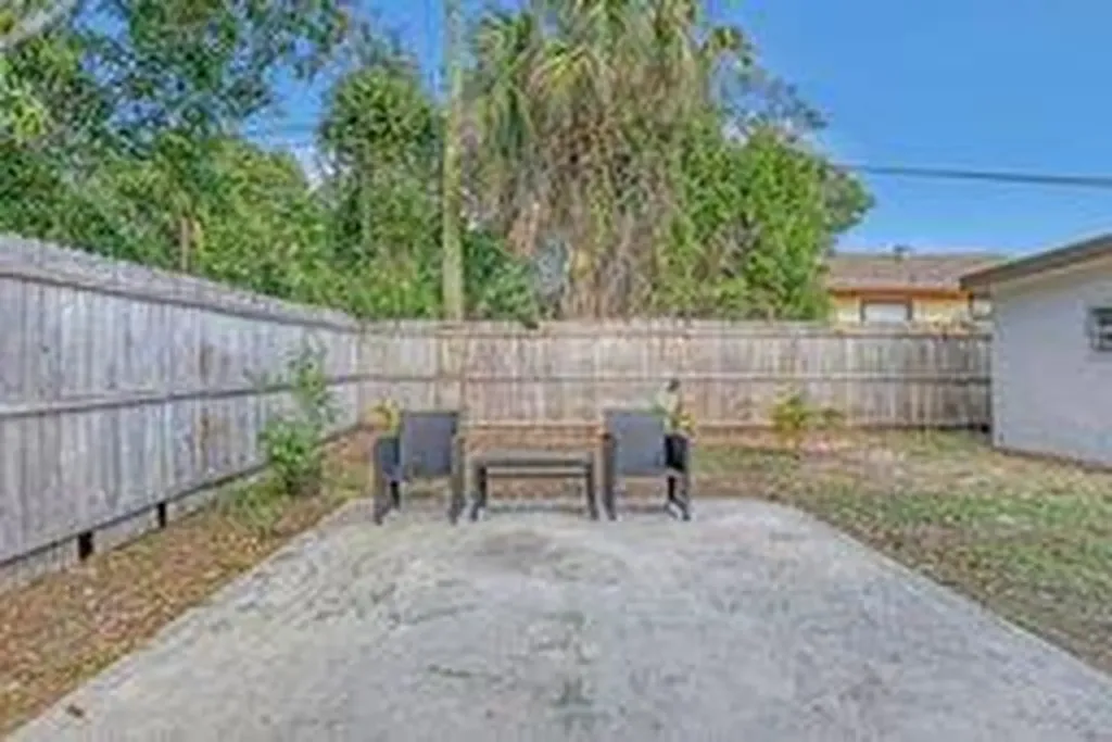 731 50th Street West Palm Beach FL 33407