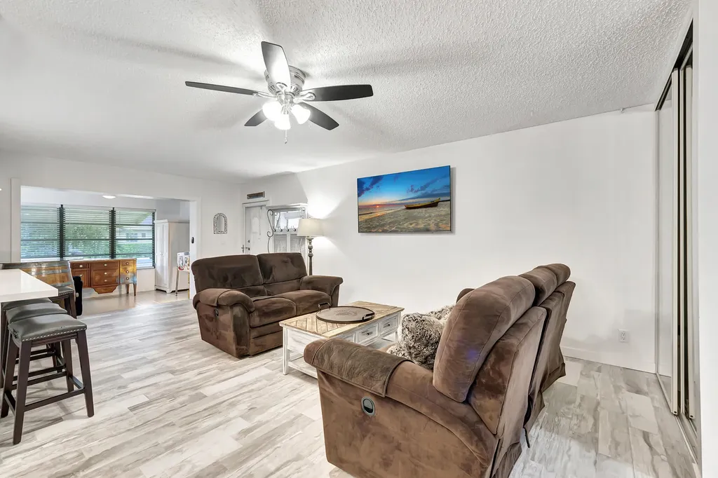 14040 Nesting Way Delray Beach FL 33484