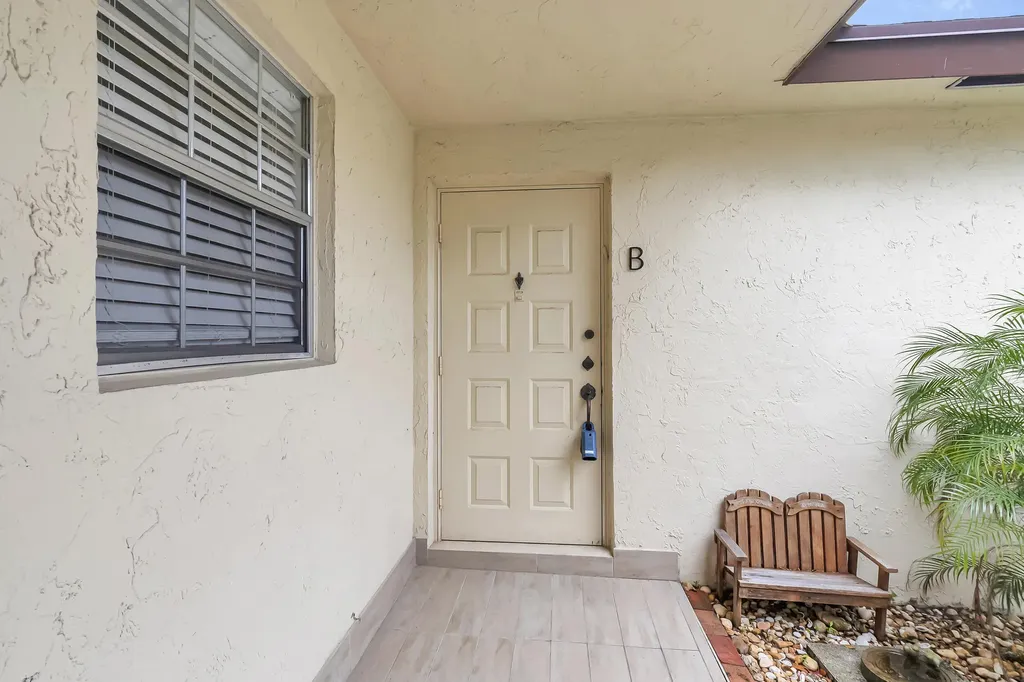 14040 Nesting Way Delray Beach FL 33484