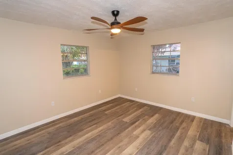1905 Colonial Road Fort Pierce FL 34950