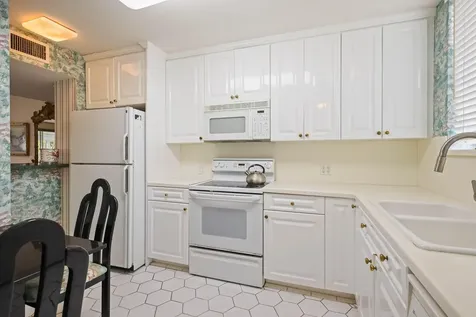 4541 Luxemburg Court Greenacres FL 33467