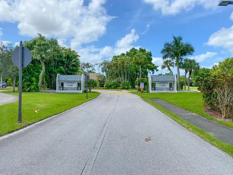 4541 Luxemburg Court Greenacres FL 33467