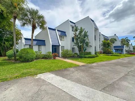 4541 Luxemburg Court Greenacres FL 33467