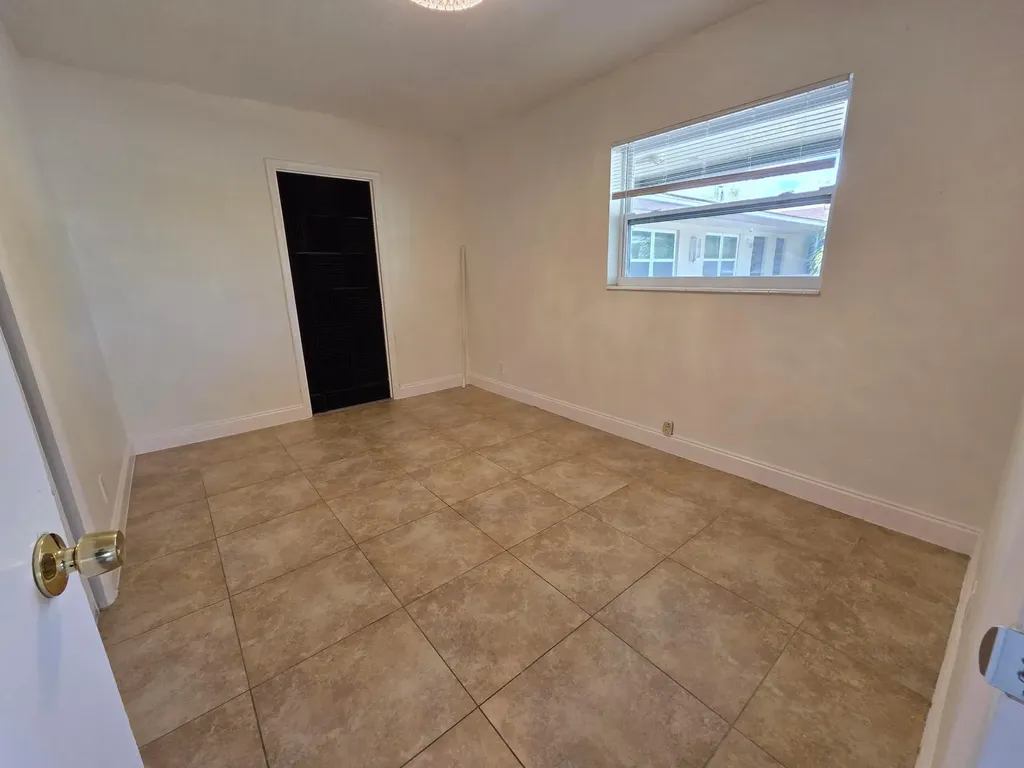 720 NE 2nd Street Fort Lauderdale FL 33301