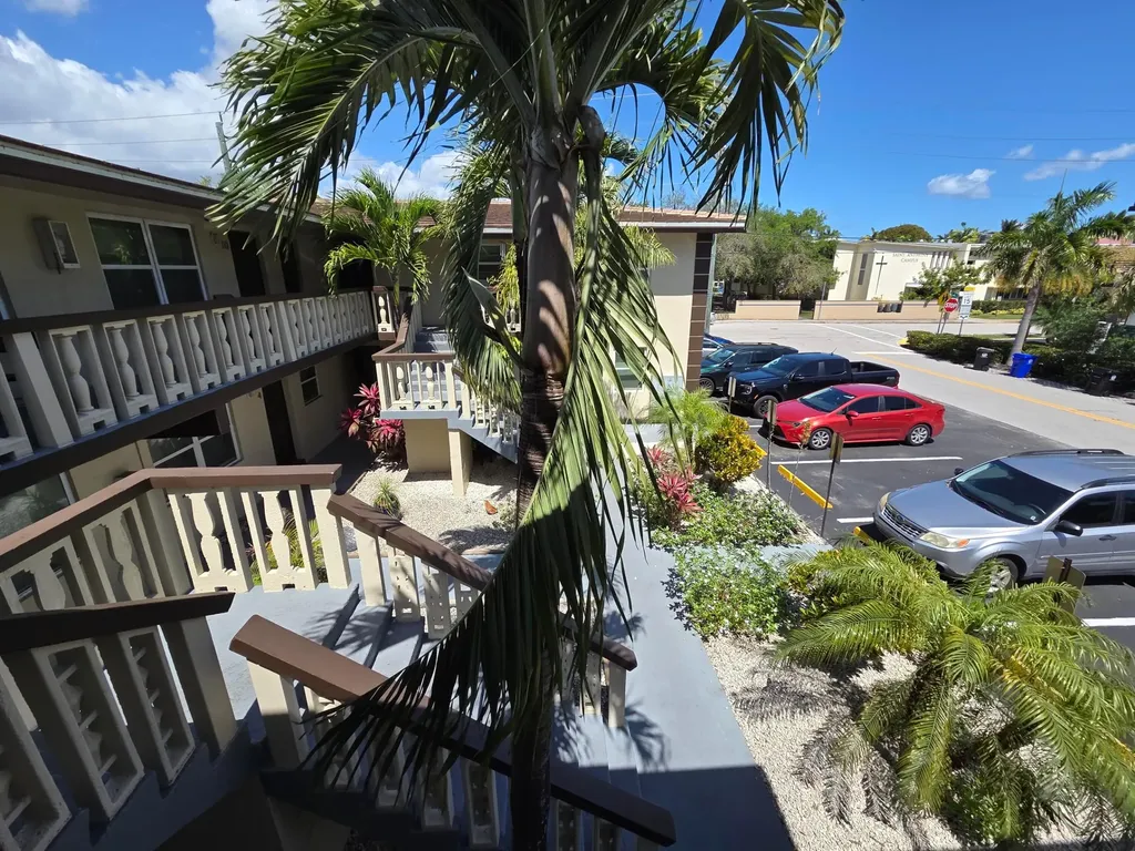 720 NE 2nd Street Fort Lauderdale FL 33301