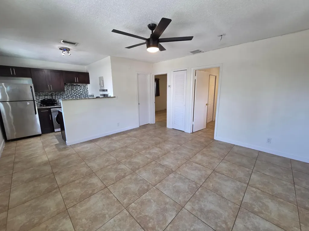 720 NE 2nd Street Fort Lauderdale FL 33301