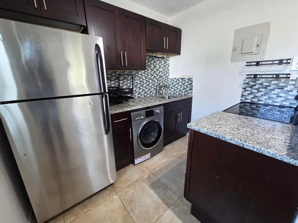 720 NE 2nd Street Fort Lauderdale FL 33301