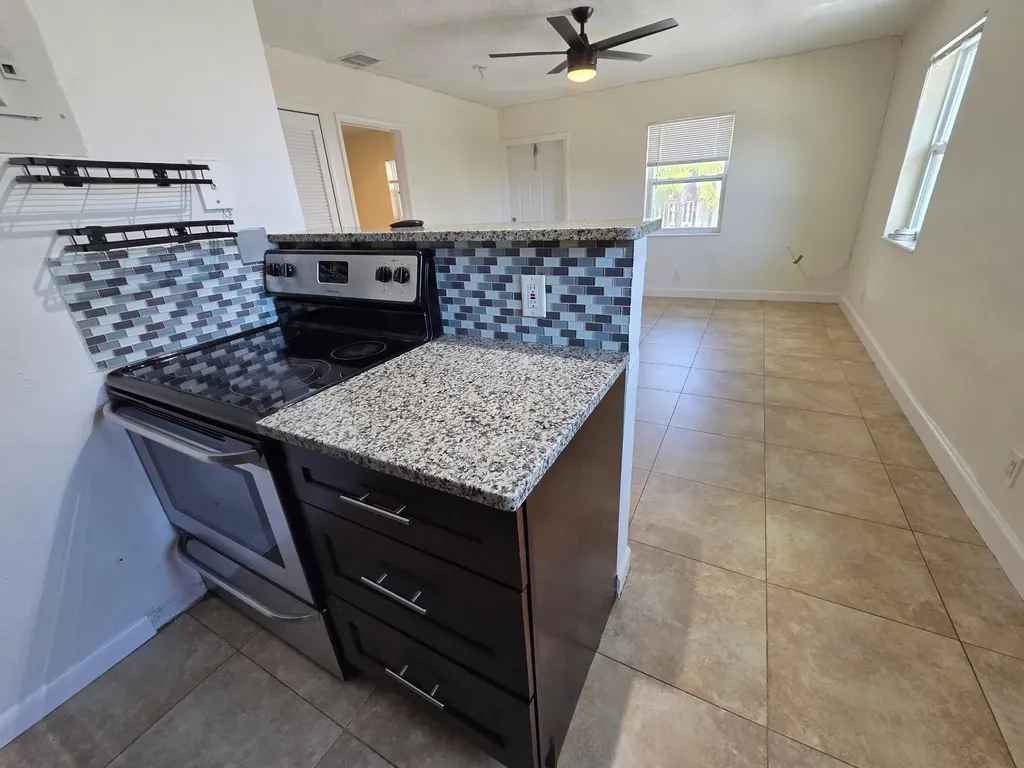 720 NE 2nd Street Fort Lauderdale FL 33301