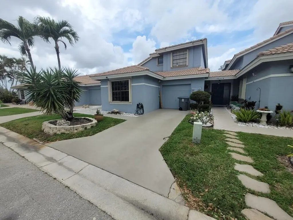 9856 Watermill Circle Boynton Beach FL 33437