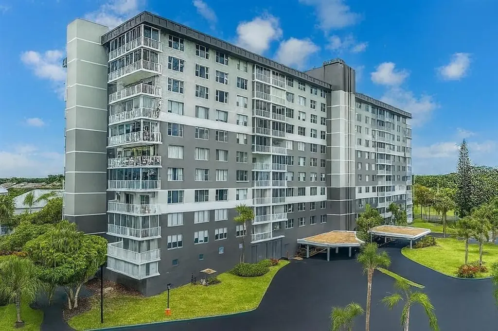 3850 Washington Street Hollywood FL 33021
