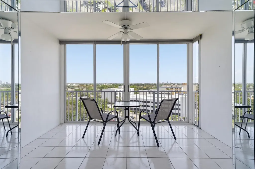3850 Washington Street Hollywood FL 33021