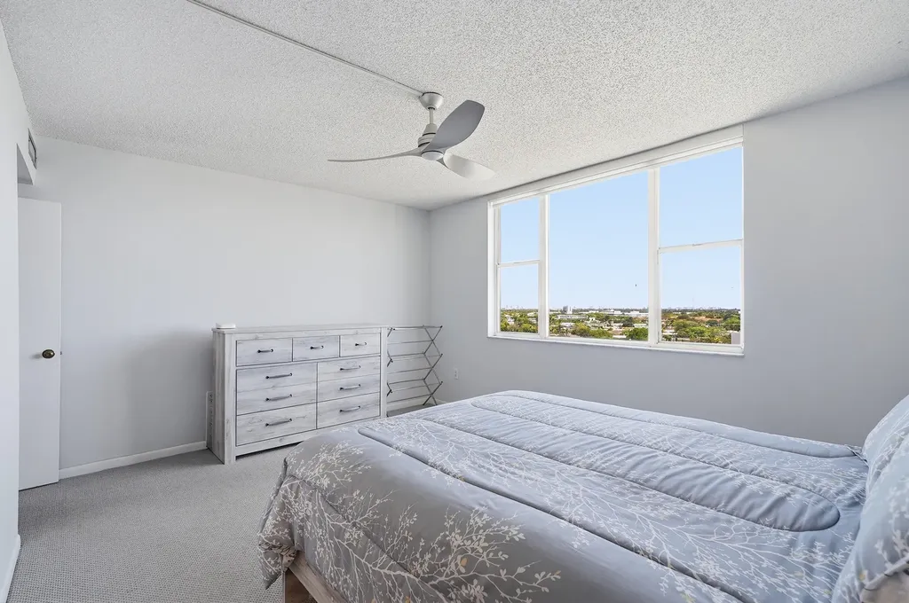 3850 Washington Street Hollywood FL 33021