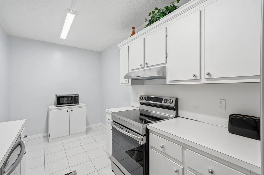 3850 Washington Street Hollywood FL 33021