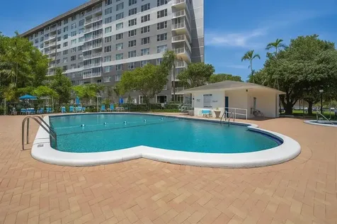 3850 Washington Street Hollywood FL 33021