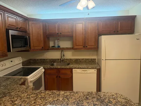 211 Pine Hov Circle Greenacres FL 33463