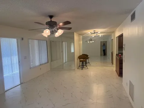211 Pine Hov Circle Greenacres FL 33463