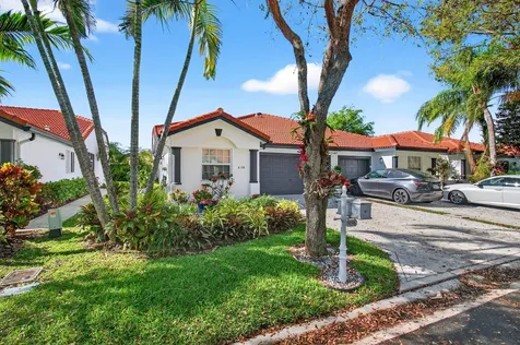 8196 Vía Di Veneto Boca Raton FL 33496