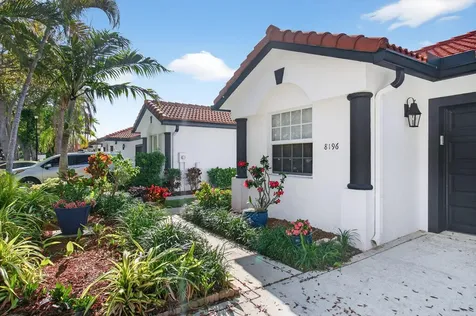 8196 Vía Di Veneto Boca Raton FL 33496