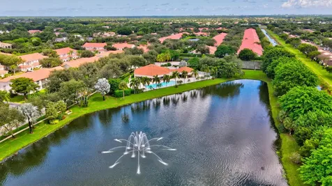 8196 Vía Di Veneto Boca Raton FL 33496