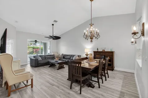 8196 Vía Di Veneto Boca Raton FL 33496