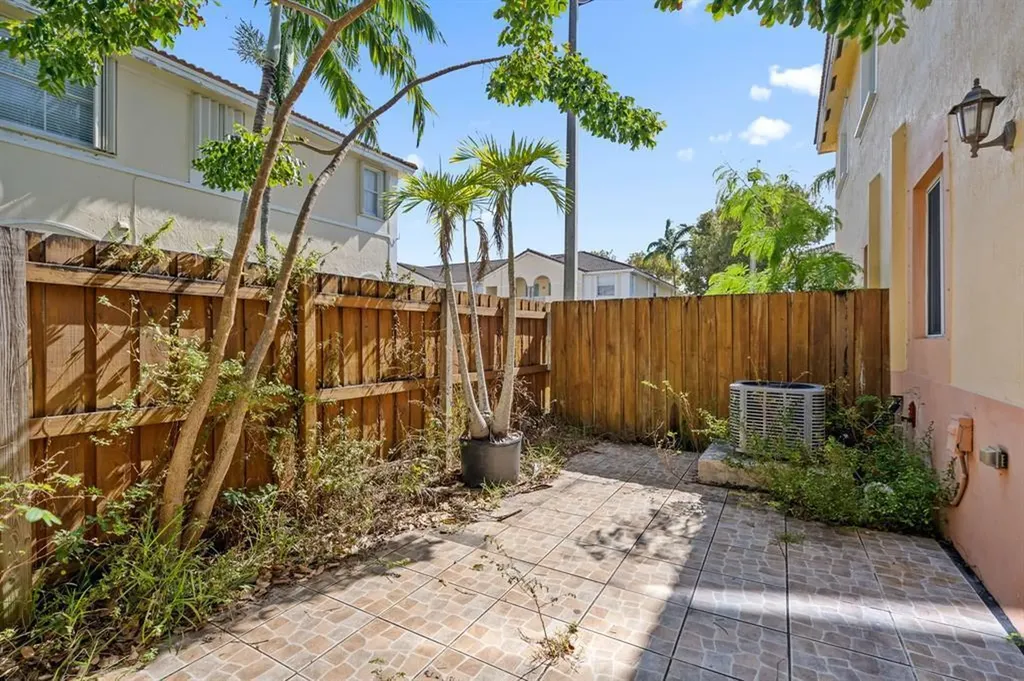 2527 SE 15th Place Homestead FL 33035