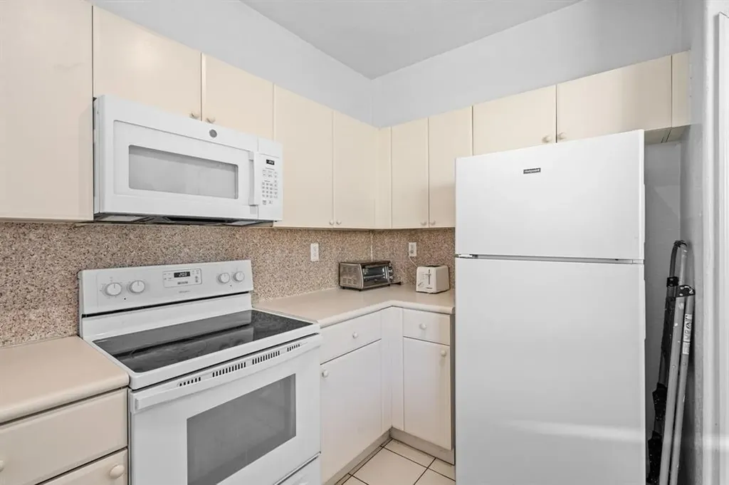 2527 SE 15th Place Homestead FL 33035