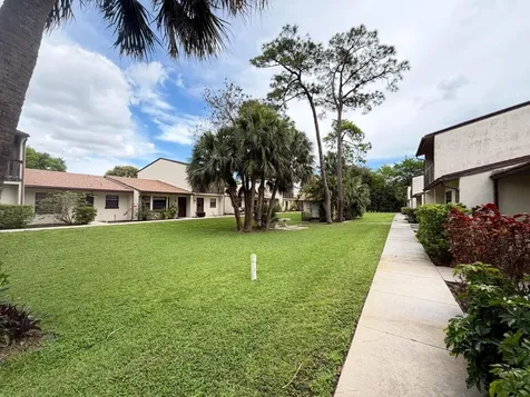 1226 N Haverhill Road Haverhill FL 33417