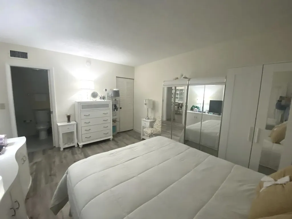 2760 SW 22nd Avenue Delray Beach FL 33445
