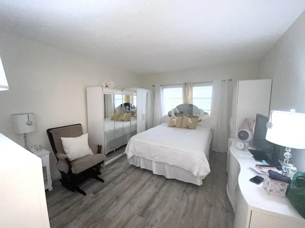 2760 SW 22nd Avenue Delray Beach FL 33445