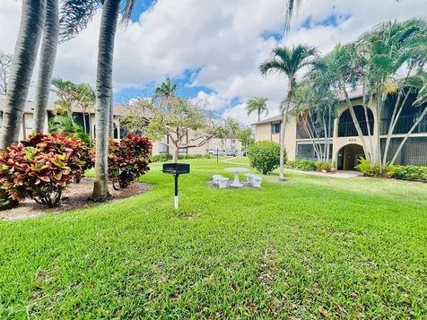 408 Pine Glen Lane Greenacres FL 33463