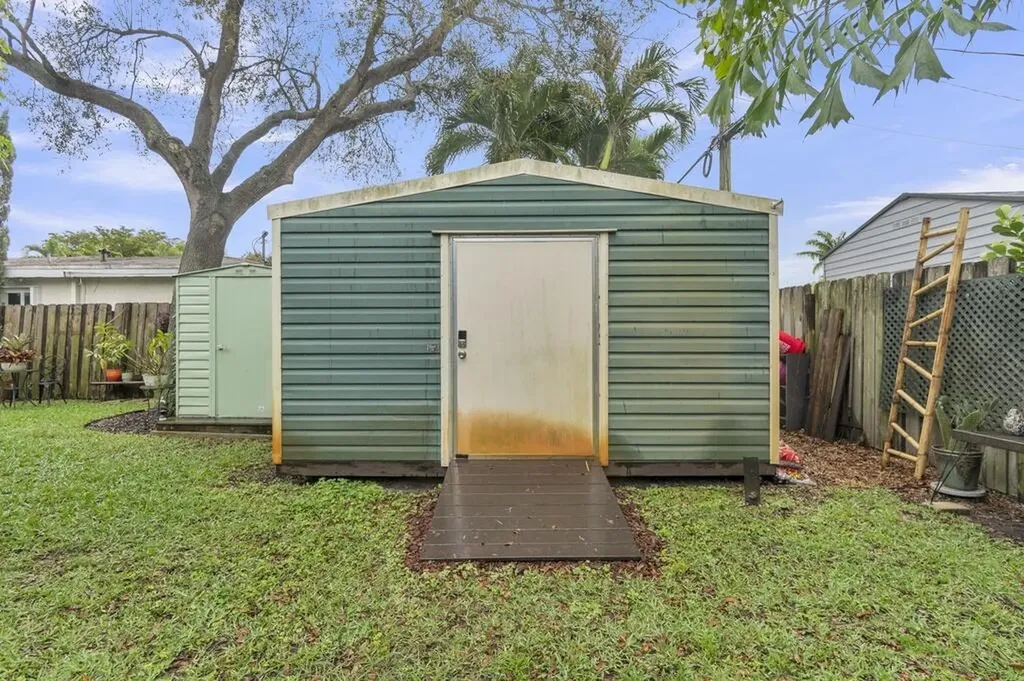 4681 NE 5th Avenue Fort Lauderdale FL 33334