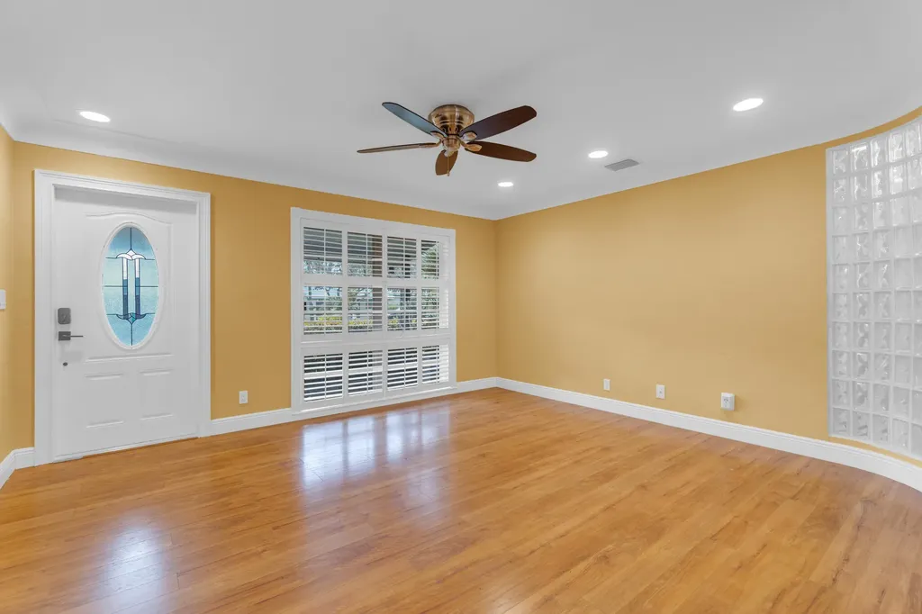 4681 NE 5th Avenue Fort Lauderdale FL 33334