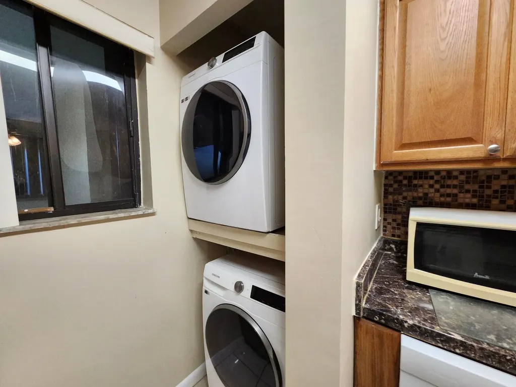545 Trace Circle Deerfield Beach FL 33441