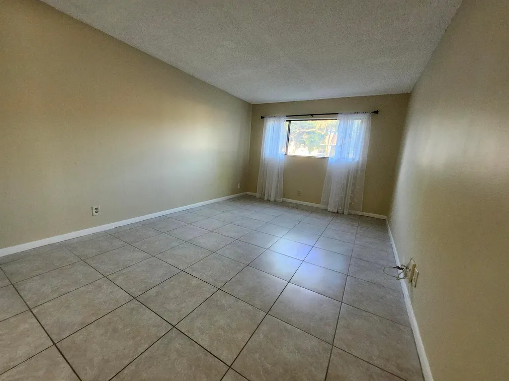 545 Trace Circle Deerfield Beach FL 33441