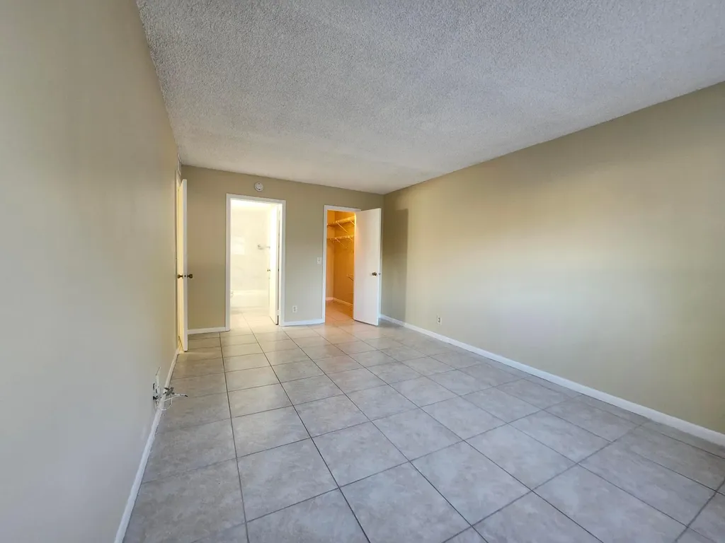 545 Trace Circle Deerfield Beach FL 33441