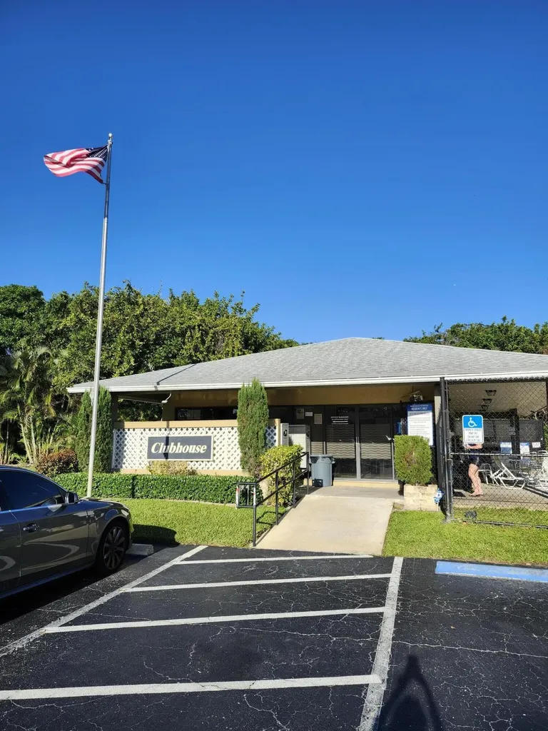 545 Trace Circle Deerfield Beach FL 33441