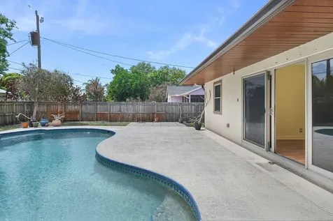542 NW La Brea Avenue Port St Lucie FL 34983
