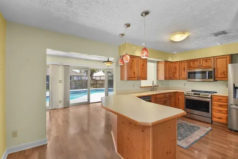 542 NW La Brea Avenue Port St Lucie FL 34983