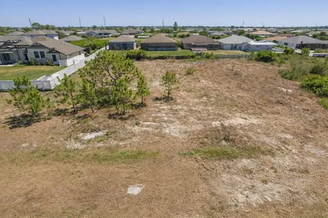 15068 Aquarius Circle Port Charlotte FL 33981