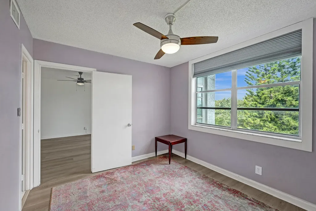 9470 Poinciana Place Davie FL 33324