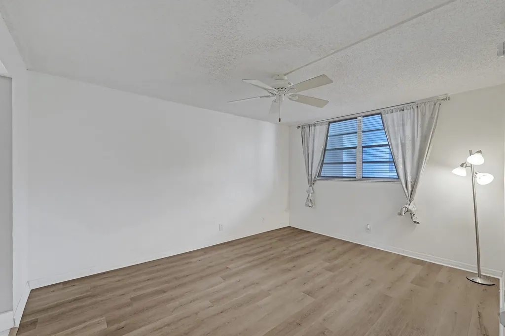 9470 Poinciana Place Davie FL 33324
