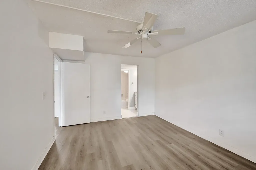9470 Poinciana Place Davie FL 33324
