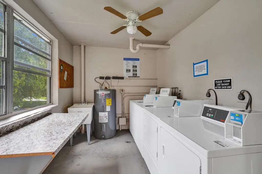 9470 Poinciana Place Davie FL 33324