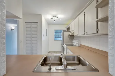 9470 Poinciana Place Davie FL 33324