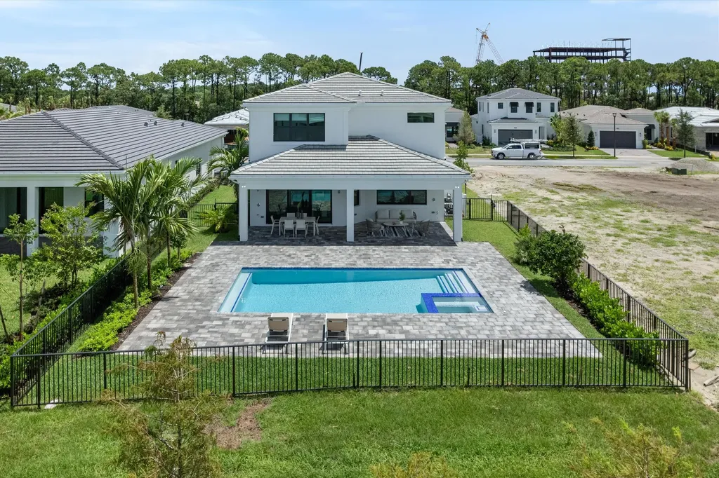 13211 Artisan Circle Palm Beach Gardens FL 33418
