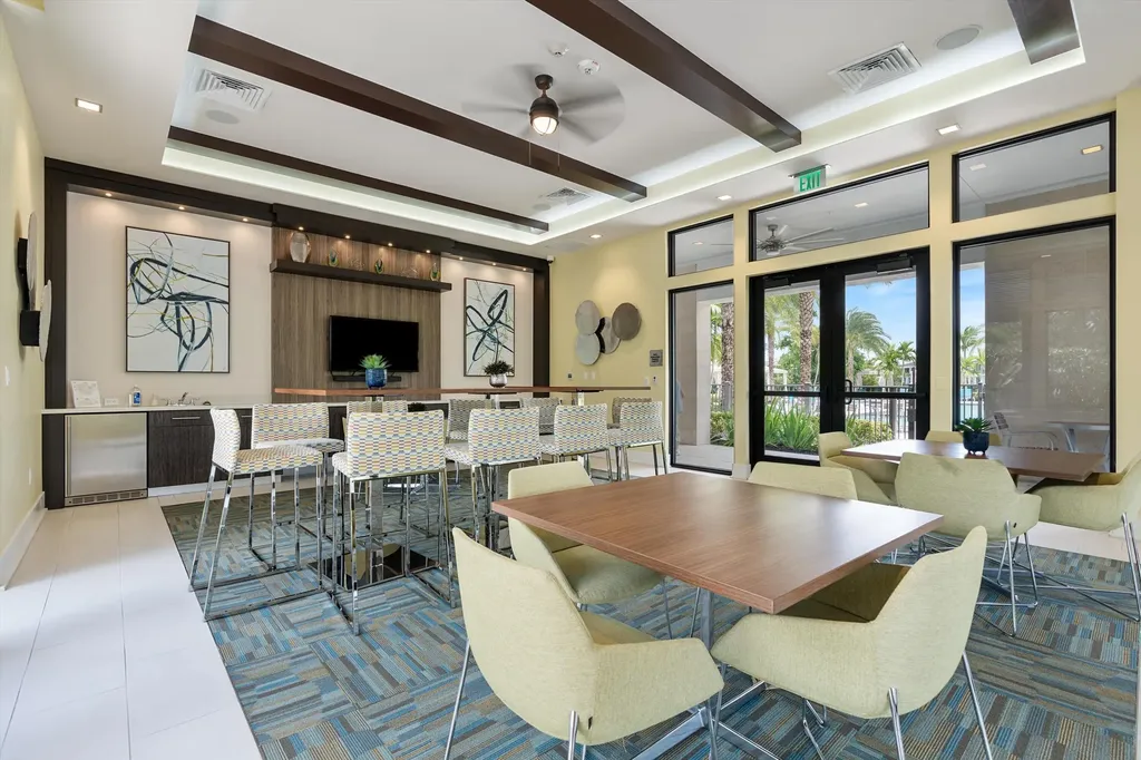 13211 Artisan Circle Palm Beach Gardens FL 33418