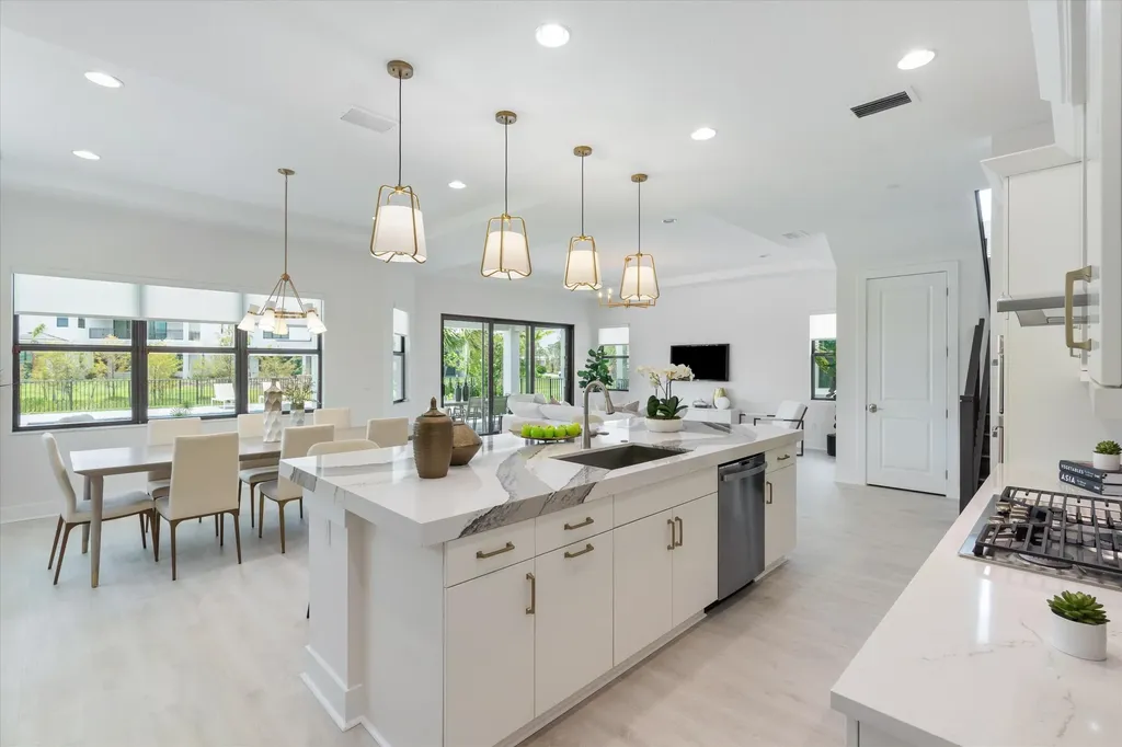13211 Artisan Circle Palm Beach Gardens FL 33418