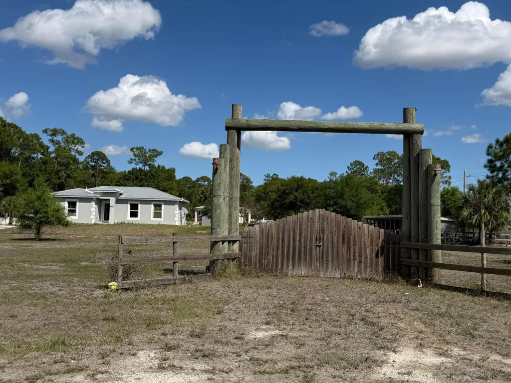 5500 Hendry Isle Boulevard Clewiston FL 33440