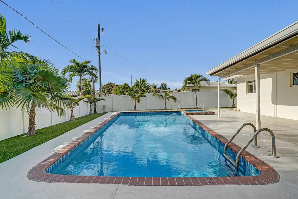 3779 NW 4th Court Boca Raton FL 33431