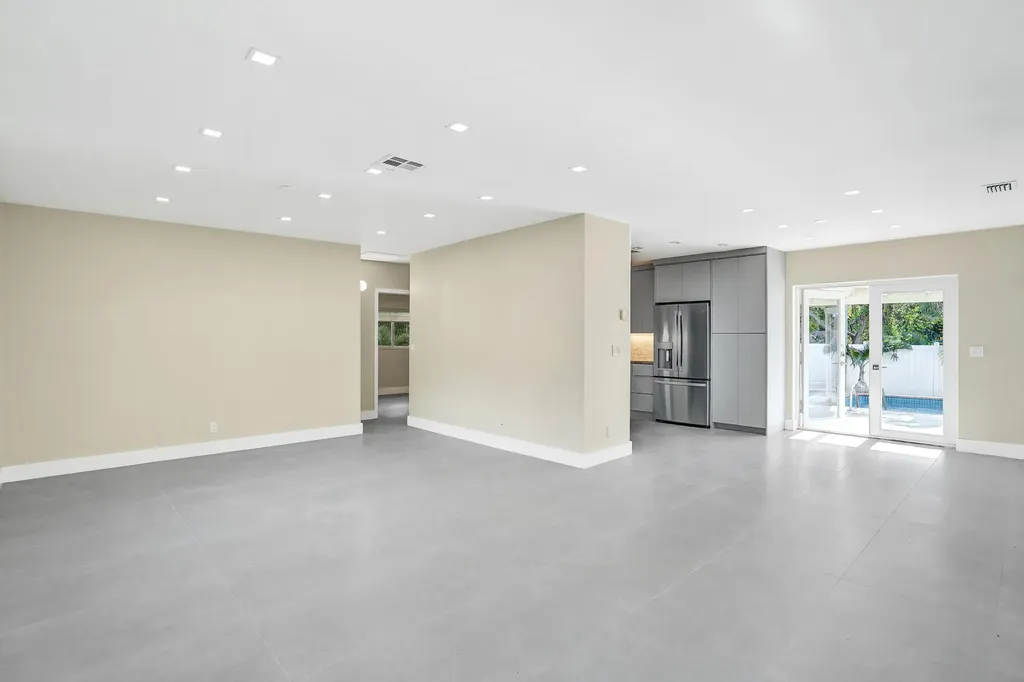 3779 NW 4th Court Boca Raton FL 33431
